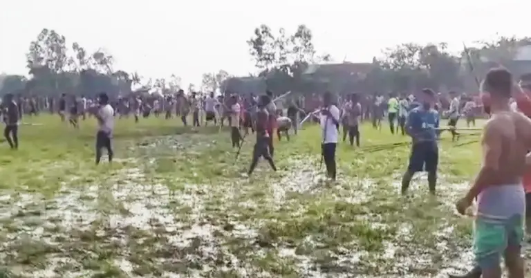 ব্রাহ্মণবাড়িয়ায় দুই গোষ্ঠীর মধ্যে সংঘর্ষ